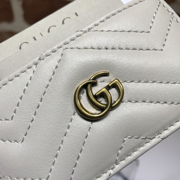 G*u*i marmont card case