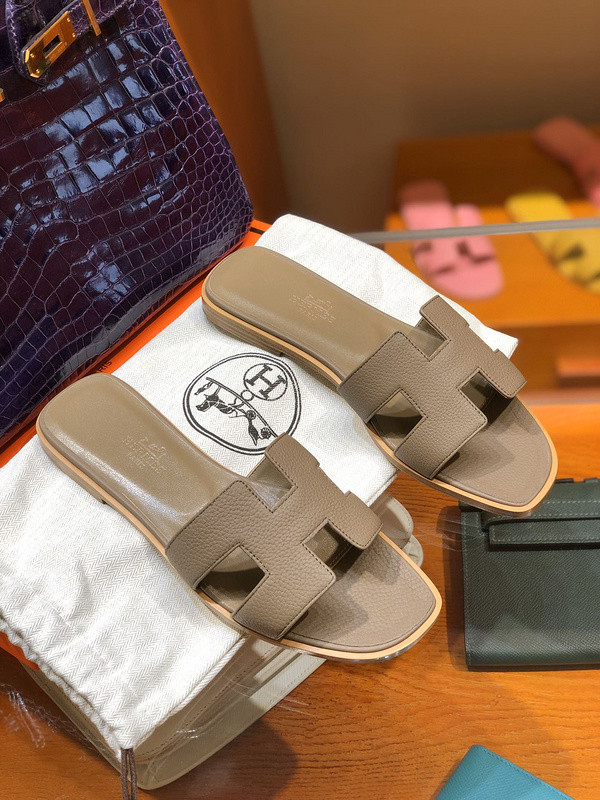 H**mes sandal