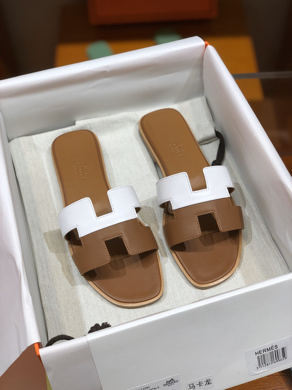 H**mes sandal
