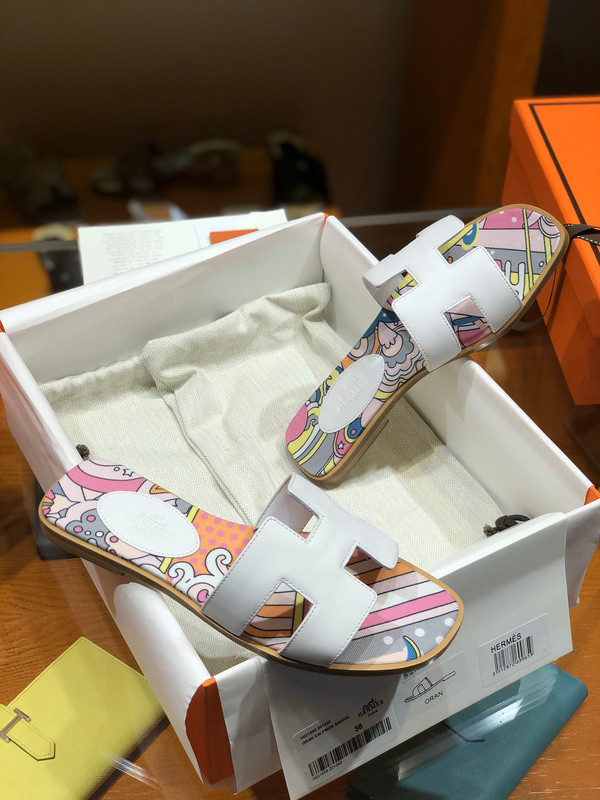H**mes sandal