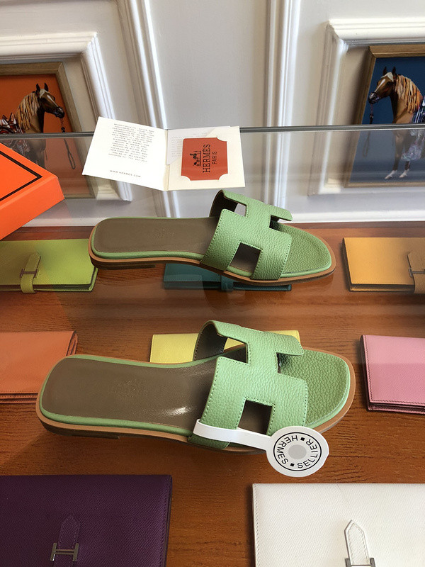 H**mes sandal
