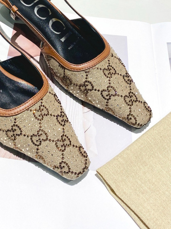 G*u*i heels-4.5cm