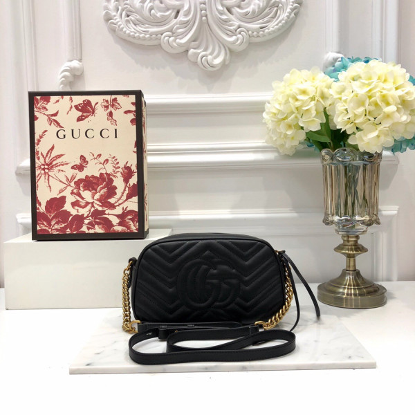 G*u*i gg marmont small matelassé shoulder bag