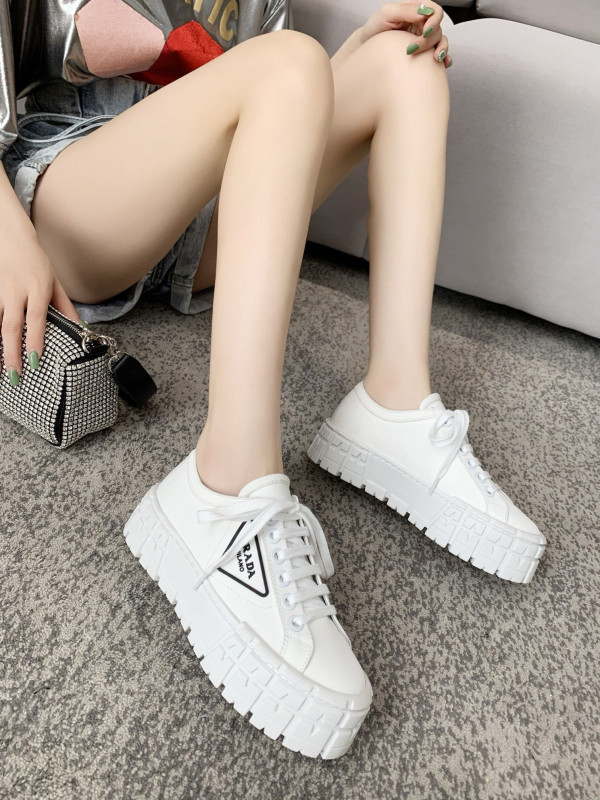 Pra*a sneakers