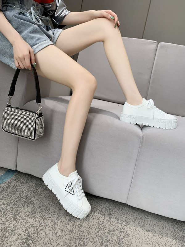 Pra*a sneakers