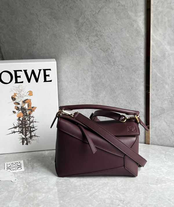 Lowee Small Puzzle Bag-24*16*10.5cm