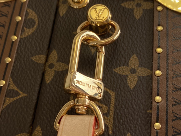 l0*is V*t0n valisette tresor