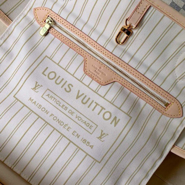 l0*is V*t0n neverfull mm