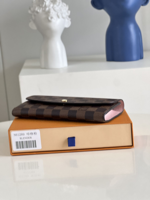 l0*is V*t0n emilie wallet