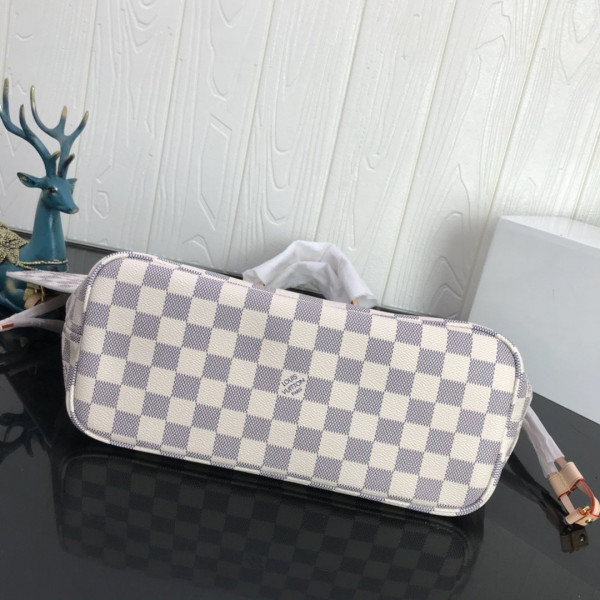 l0*is V*t0n neverfull pm