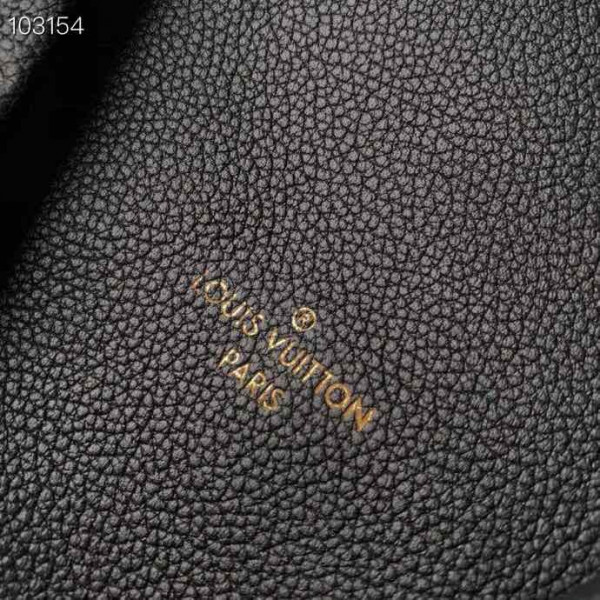 l0*is V*t0n v tote mm