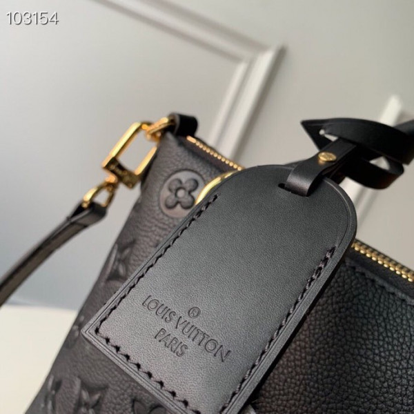 l0*is V*t0n v tote mm