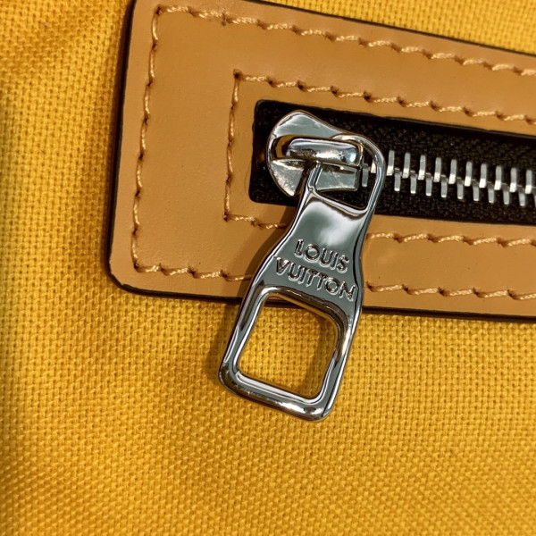 l0*is V*t0n keepall bandouliÈre 50
