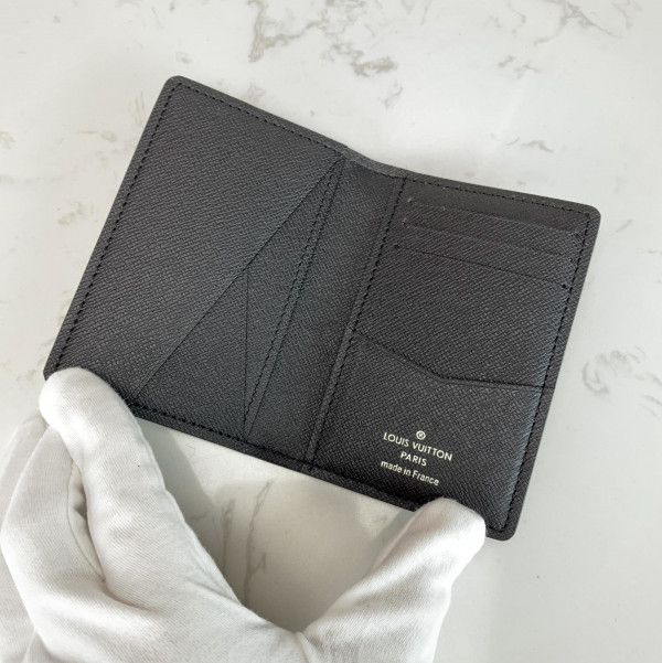 l0*is V*t0n pocket organizer