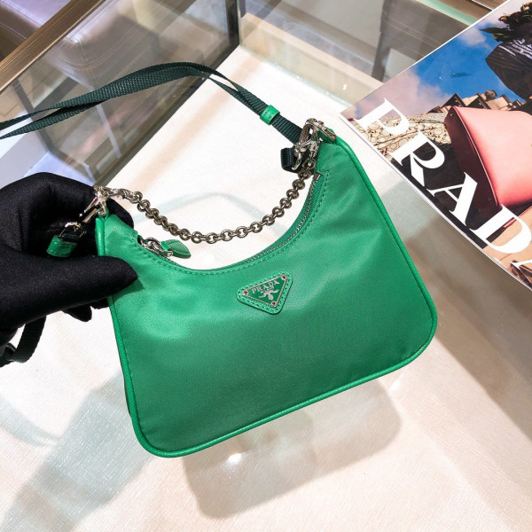 Pra*a re-edition 2005 nylon shoulder bag