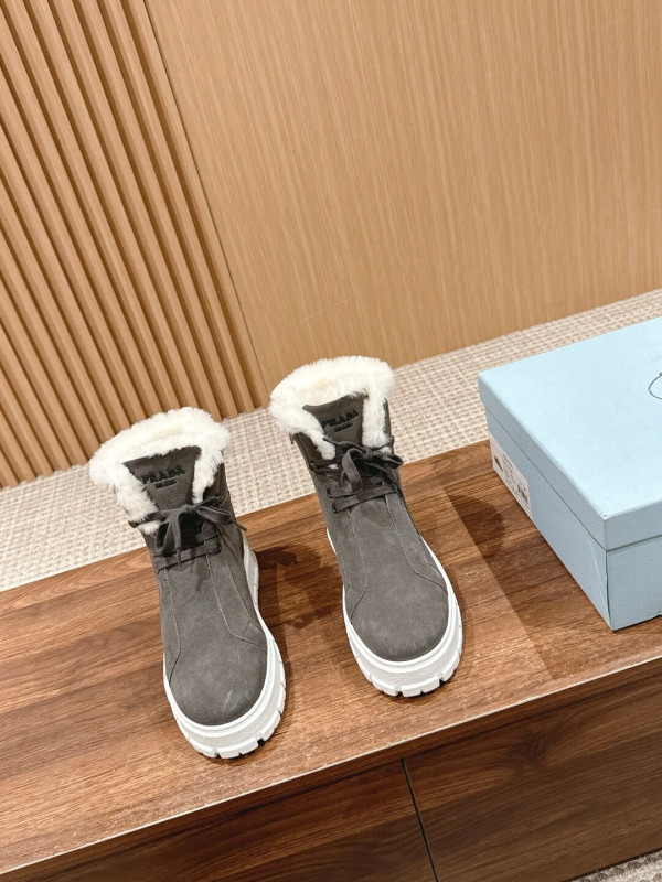 Pra*a boots