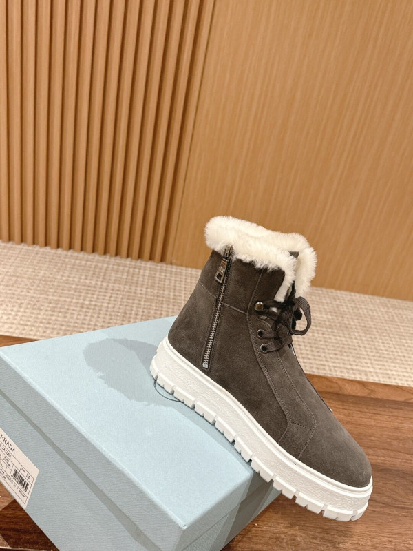 Pra*a boots