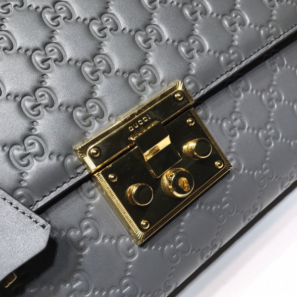 G*u*i padlock