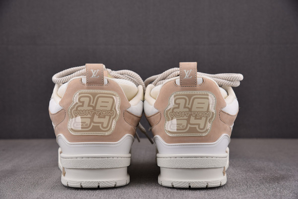 l0*is V*t0n sneakers