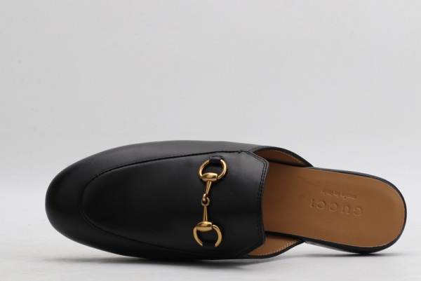 G*u*i princetown slipper