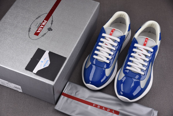 Pra*a sneaker