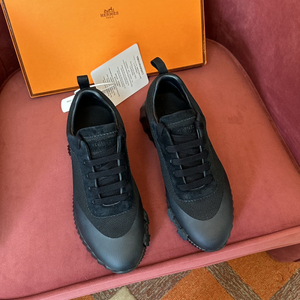 H**mes sneaker