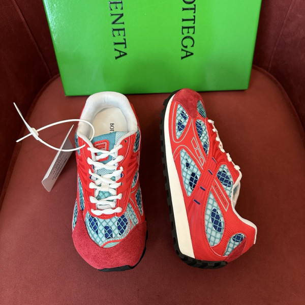 bo*te*ga Ve*ne*ta sneakers