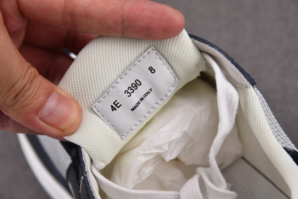 Pra*a sneaker