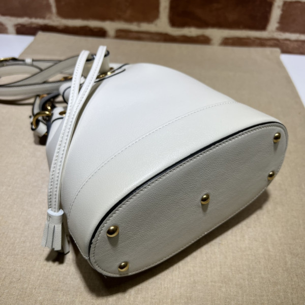 G*u*i diana mini bucket bag