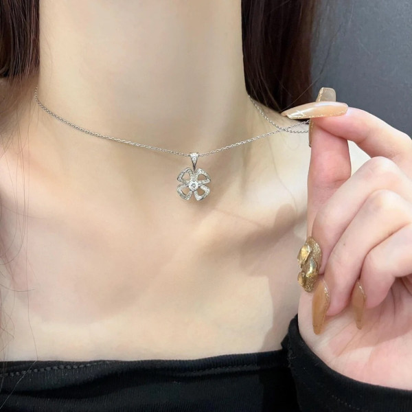 B*l*ai necklace