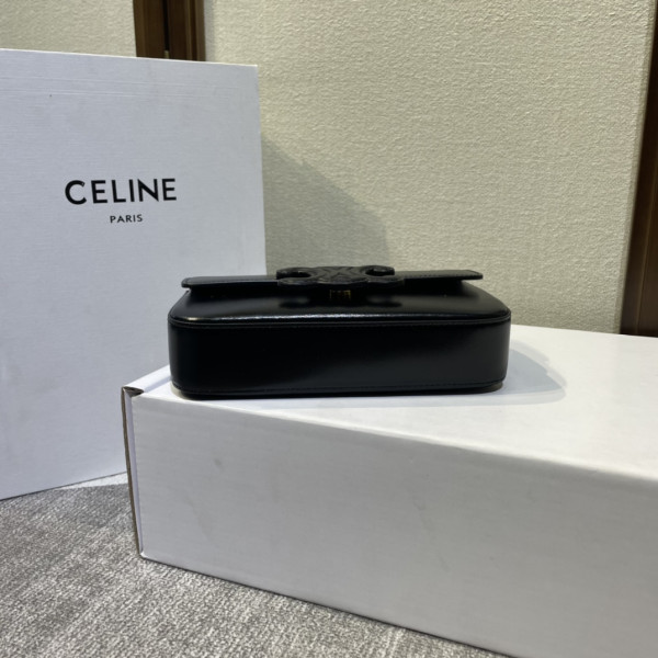 CELIN* CHAIN SHOULDER BAG TRIOMPHE