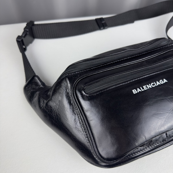 Ba*len*cia*ga everyday beltpack