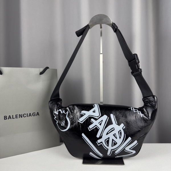 Ba*len*cia*ga everyday beltpack