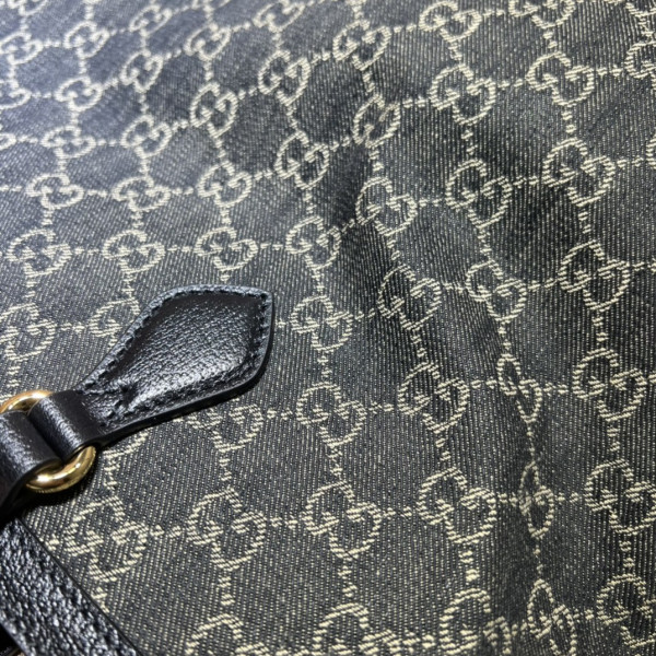 G*u*i ophidia medium tote bag