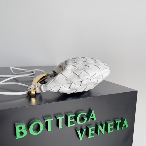 bo*te*ga Ve*ne*ta  mini sardine top handle bag