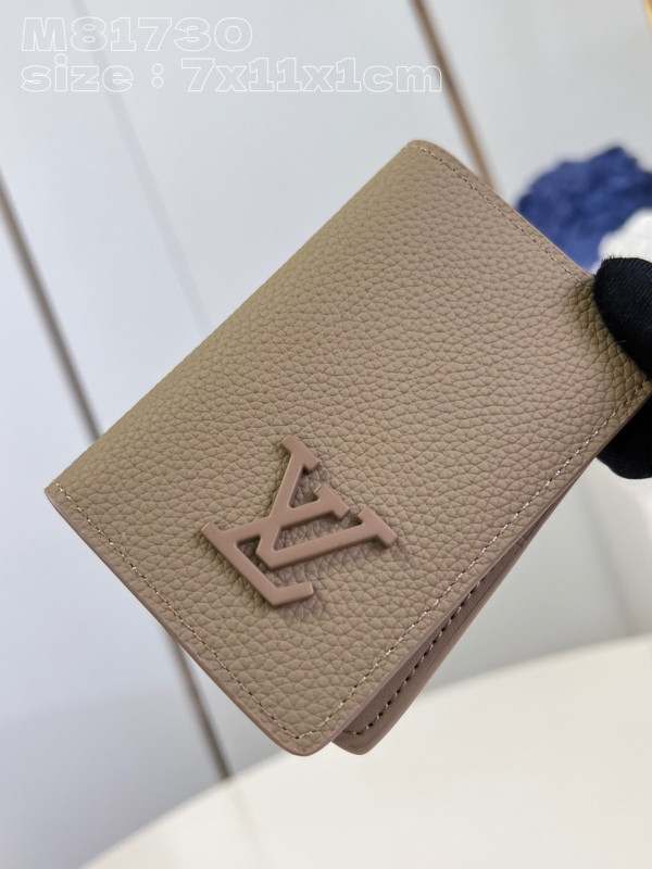 l0*is V*t0n pocket organizer