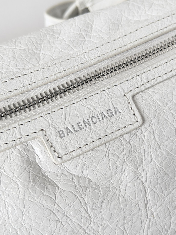 ba*len*cia*ga S*perbusy xs sling bag