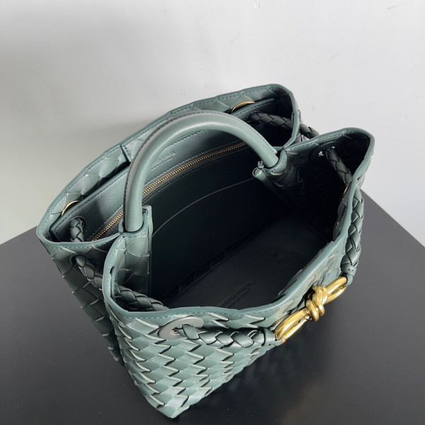 bo*te*ga Ve*ne*ta small andiamo-25*22*10.5cm