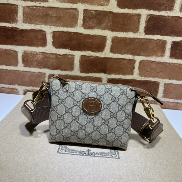 G*u*i gg messenger bag