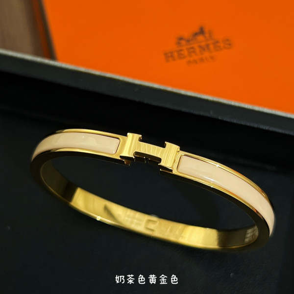 H**mes bracelet