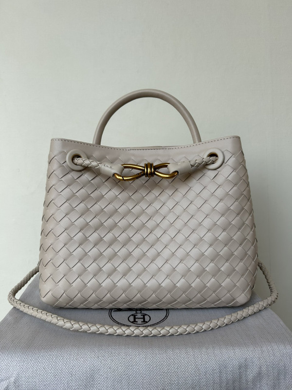 bo*te*ga Ve*ne*ta small andiamo-25*22*10.5cm