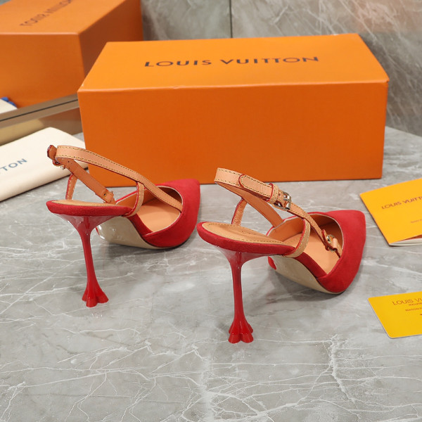 l0*is V*t0n heels