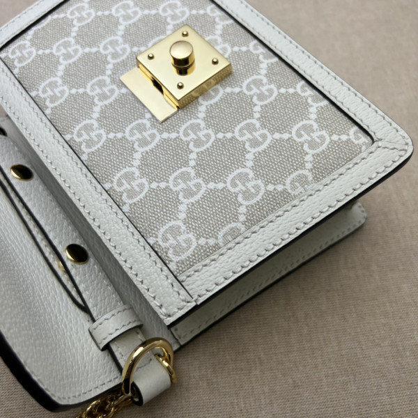G*u*i gg matelassÉ small top handle bag