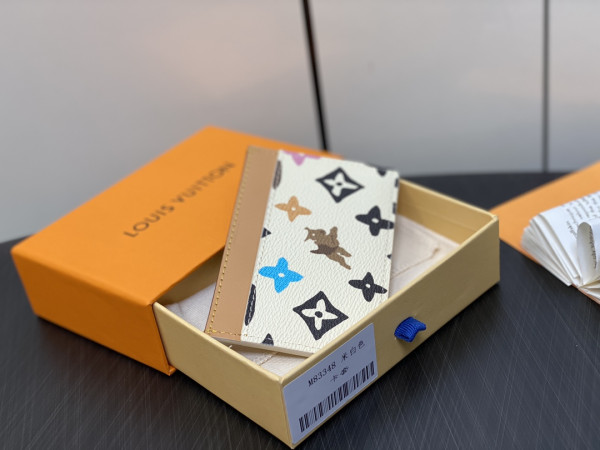 l0*is V*t0n card holder-11*7*0.5cm