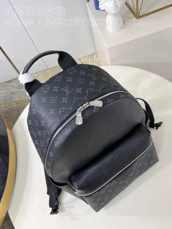 l0*is V*t0n discovery backpack pm-29 x 38 x 20cm