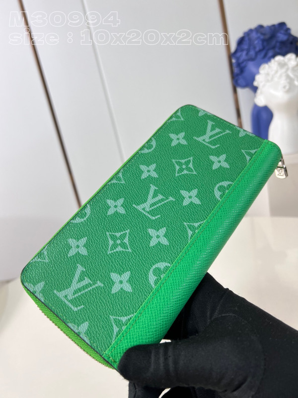 l0*is V*t0n zippy wallet-10*20*2 cm