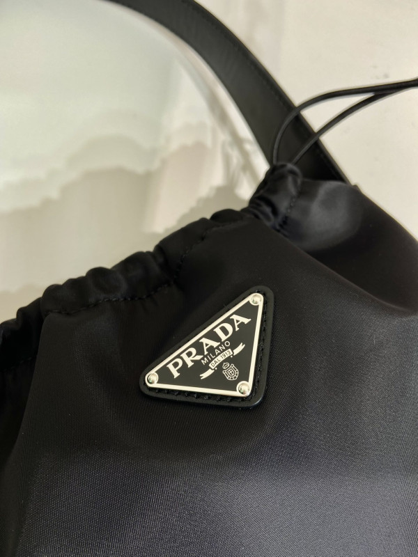 Pra*a vintage hobo bag-23*18*8cm