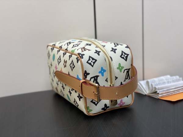 l0*is V*t0n locker dopp kit bag-23*13*12cm