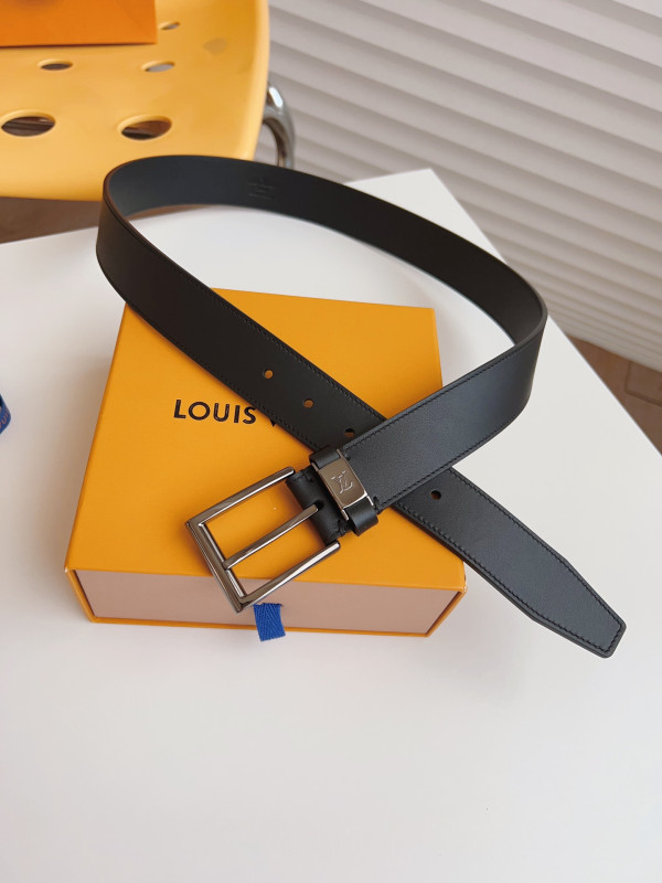 l0*is V*t0n belt