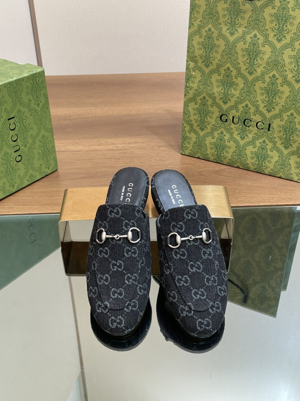 G*u*i princetown slipper